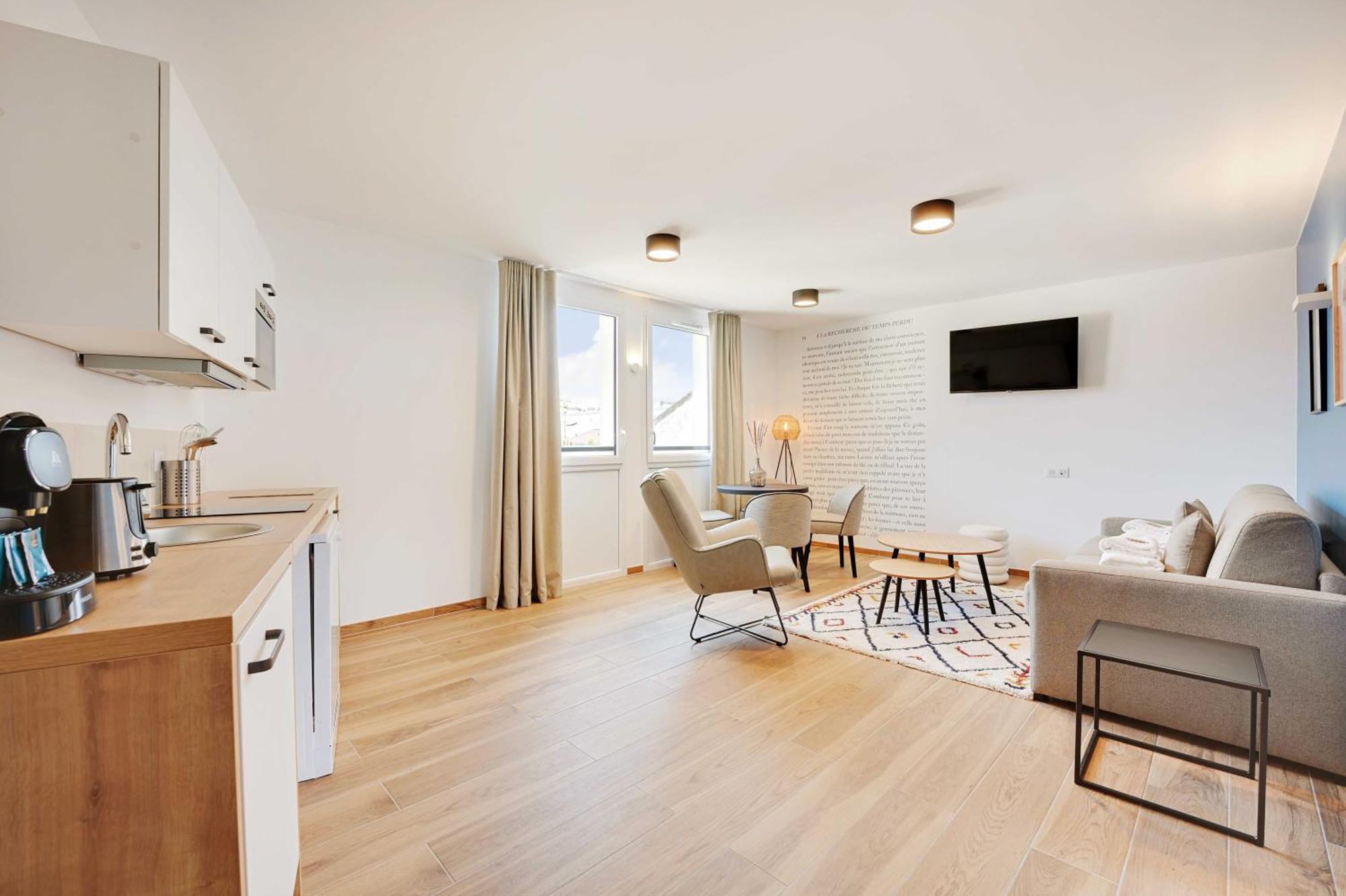 Residence Du Parc Vanves - Rooftop & Climatisation Exteriér fotografie